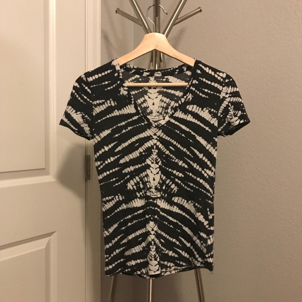 b&w tie-dye top